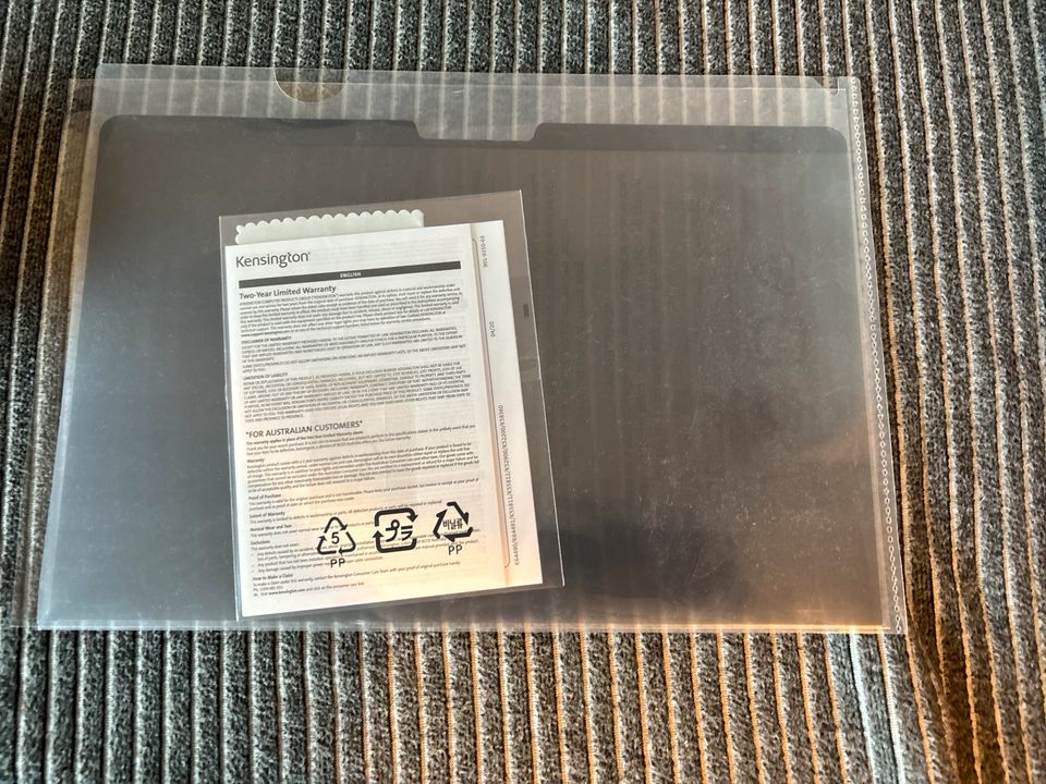 Magnetische Blickschutz Folie MacBook Pro M1 13 Zoll Kensington in Bielefeld