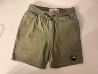 Vingino kurze Hose / Shorts grün Gr.140 Nordrhein-Westfalen - Siegburg Vorschau