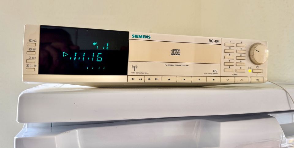 Siemens RG494 Unterbau KüchenRadio mit CD-Player in Greifswald