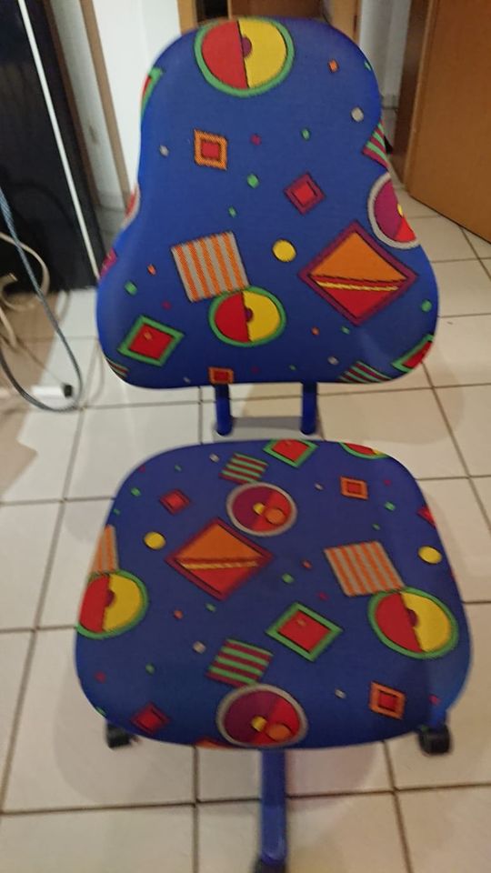 Drehstuhl für Kinder, Rovo Chair in Neufahrn