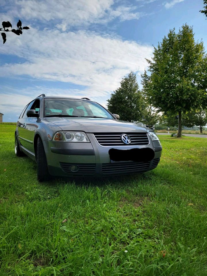 VW Passat Variant 3BG 2.0 5V Trendline, TÜV bis 12/2025 in Uffenheim