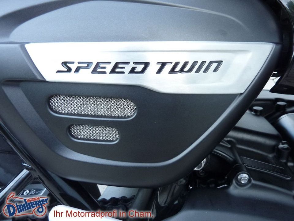 Triumph Speed Twin 1200 NEUZUSTAND Garantie Juli 2026 in Cham
