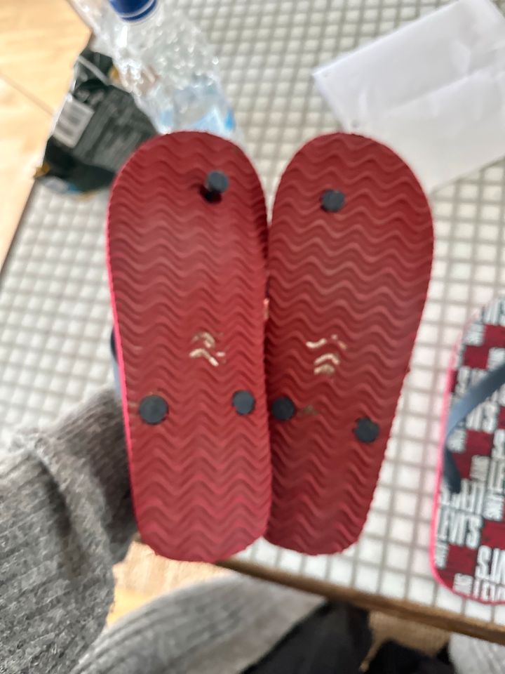 Levi’s Flip Flops Badelatschen Badeschuhe 39 40 in Berlin