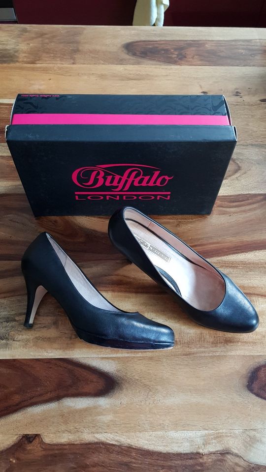 Buffalo Bufallo Plateau-Pumps Echtleder Glattleder schwarz Gr. 39 in Centrum