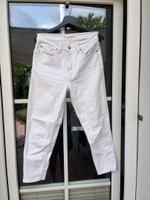Levi's Mom Jeans weiß Hose Denim Gr. M W28 Niedersachsen - Lüneburg Vorschau