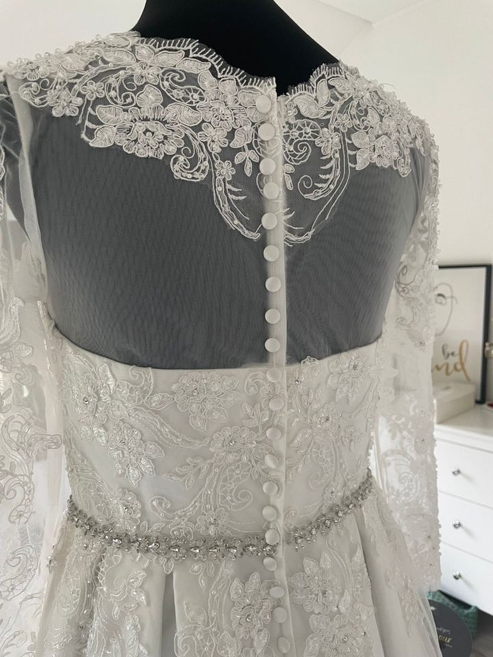 Neu!!! Brautkleid Hochzeitskleid Kleid Standesamt Gr.38/40 weiß in Hamburg