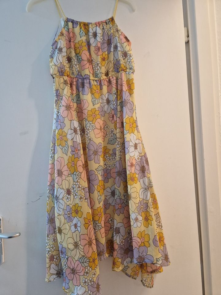 Sommer kleid Mädchen in Fürth