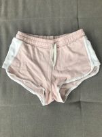 Rosa kurze Shorts mit weißen Details Baden-Württemberg - Gärtringen Vorschau