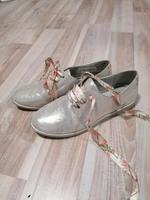Tamaris Schnürschuh Silber glänzend Gr. 38 Nordrhein-Westfalen - Hagen Vorschau