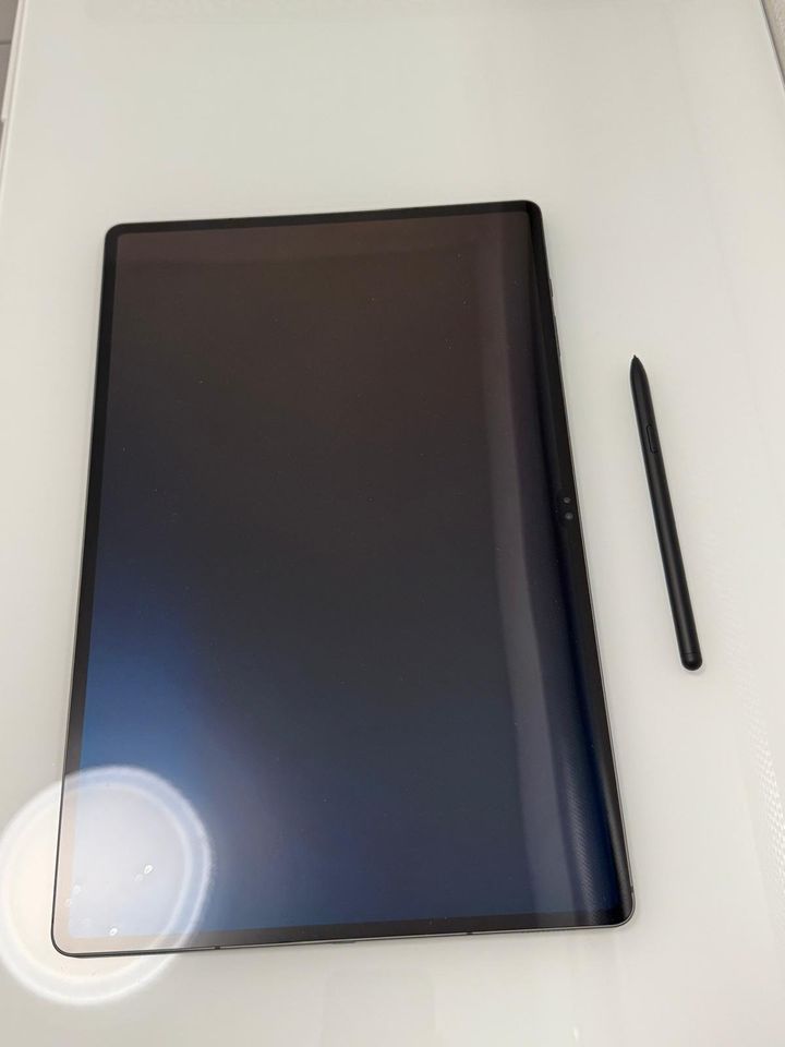 Verkaufe Galaxy Tab S8 Ultra Wi-Fi 256GB - Nagelneu mit Rechnung in Berlin