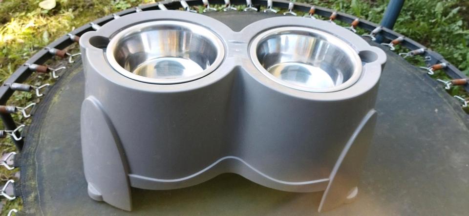 'Feeder'Hunde-Napf/-Bar; erhöht; 2 Edelstahl-Näpfe je 1500ml in Norden