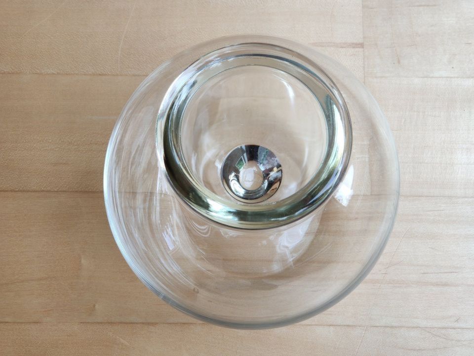 Kerzenhalter / Glas-Kugel, Höhe rund 17 cm, Gewicht ca. 1200 g in Baden-Baden