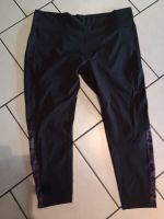 Leggins neuwertig 3XL schwarz mit Seitenmuster Niedersachsen - Langendorf Vorschau