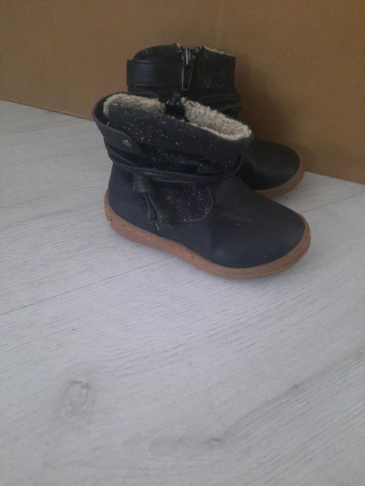 Mädchen Stiefeletten 1,-€ in Velbert