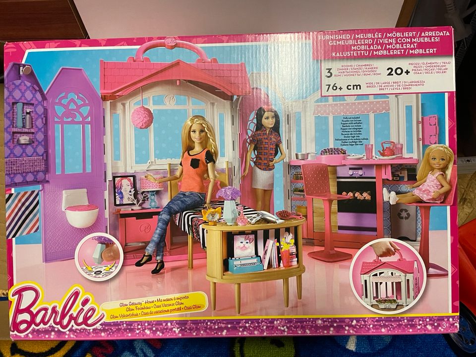 Glam Barbie Ferienhaus inkl. Kartonw in Borken