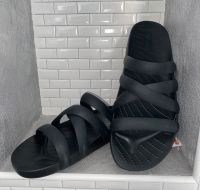 Crocs SPLASH GLOSSY STRAPPY Badesandale Sommer Pantoffeln neu Nordrhein-Westfalen - Hückelhoven Vorschau