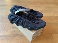Adidas, Yeezy, 450, dunkler Schiefer, EU 43 1/3, Neu inkl. Box Nordrhein-Westfalen - Schwelm Vorschau