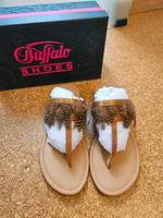 Buffalo Sandalen Gr. 39 Flip Flops Federn Hessen - Dreieich Vorschau