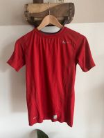 Nike Pro Tight T-Shirt (M) in Rot Frankfurt am Main - Kalbach Vorschau