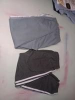 2 Adidas Jogging Hosen M Set Baden-Württemberg - Hüttlingen Vorschau
