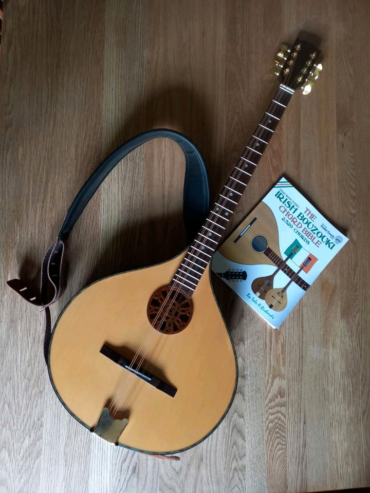 Irish Concert Bouzouki PU mit Zubehör Top Zustand in Wassenberg