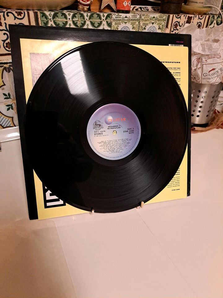 2 Megabass Vinyl Lp 1990 in Hennef (Sieg)