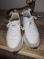 Sneaker Sportschuh ZARA Leder Weiß Orange Gr. 37 Bochum - Bochum-Wattenscheid Vorschau
