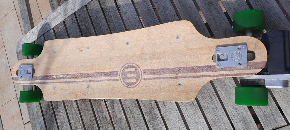 Super Zustand !! EVOLVE Skateboard Bamboo Series in Altrip