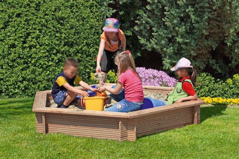 Sandkasten Holz-Sandkasten Kindersandkasten Lärche 6-eckig JULE in  Nordrhein-Westfalen - Halle (Westfalen) | Spielzeug für draussen günstig  kaufen, gebraucht oder neu | eBay Kleinanzeigen ist jetzt Kleinanzeigen