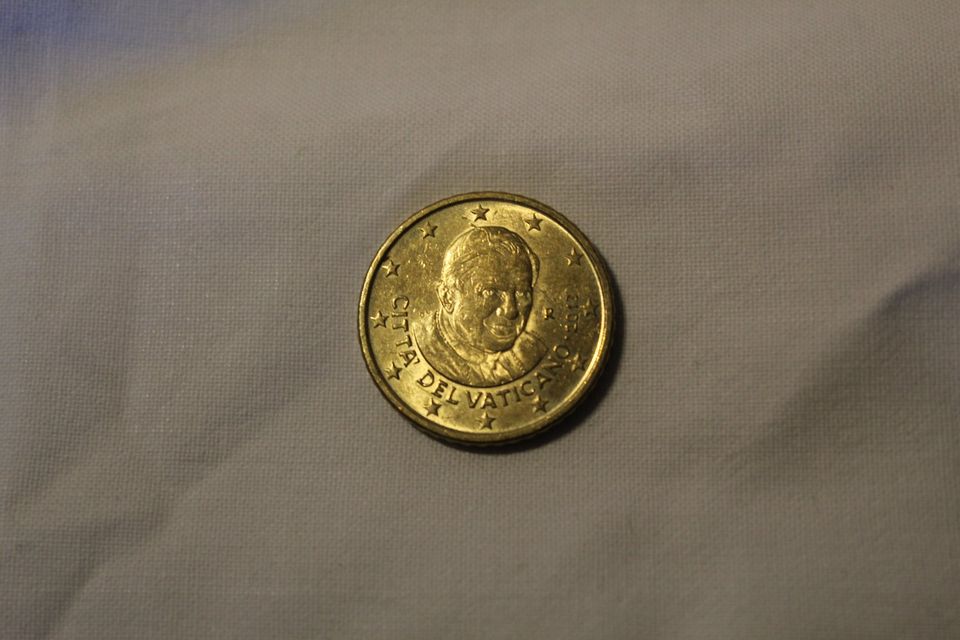 50 cent Euro Kursmünze Vatikan 2013 in Berg
