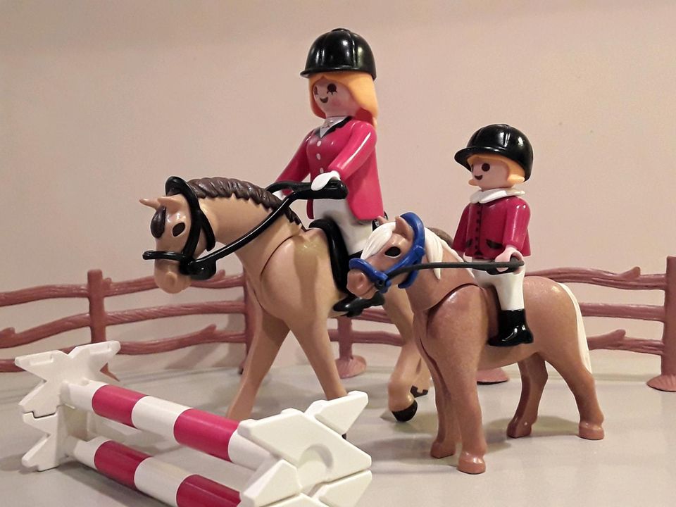 Playmobil Reiterin Tunier Mutter Tochter Pferd Pony Hürde Spring in Rosendahl