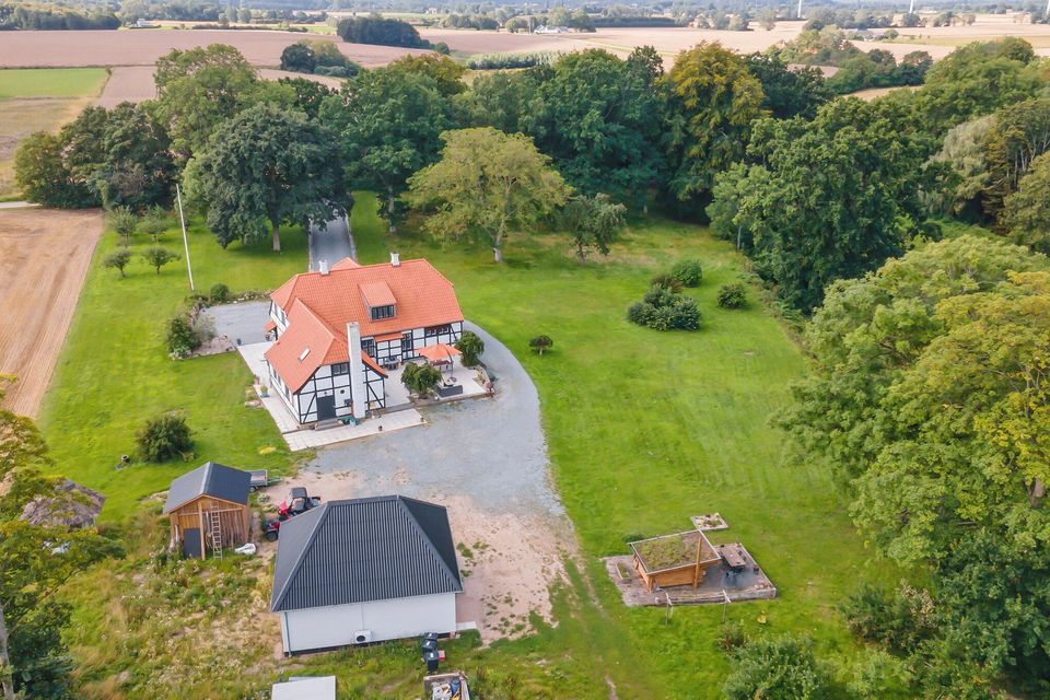 Traumhaftes Herrenhaus Cottage mit 6 Hektar auf Fünen DK in Hamburg