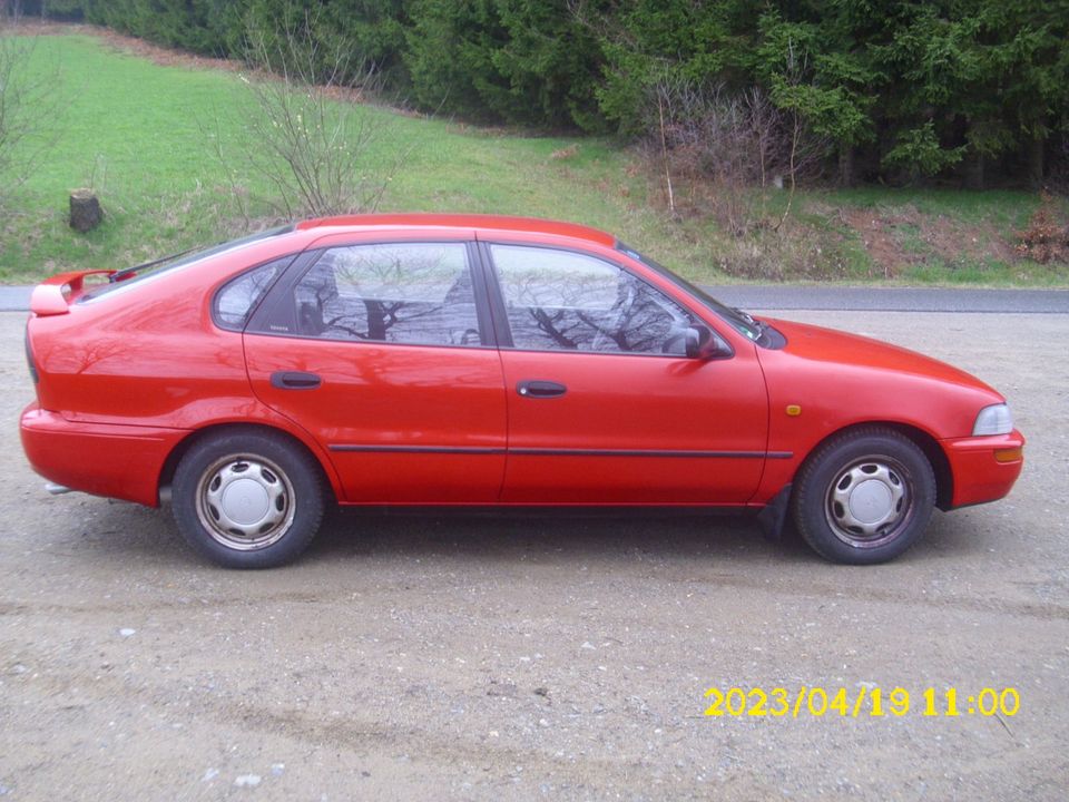 Toyota Corolla Liftback E10 ; 1.3 XLI ; 16V mit viel Ersatzteile