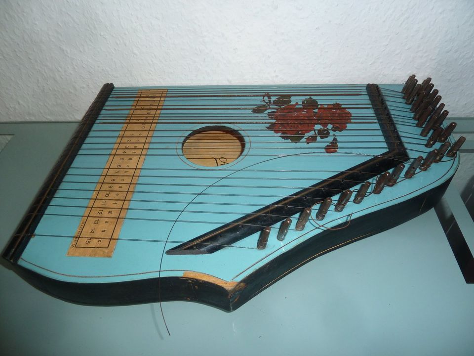 DDR ZEIT 1950 60 ZITHER MUSIK INSTRUMENT ALT ANTIK SPIELZEUG KIND in Schönfels Gem Lichtentanne