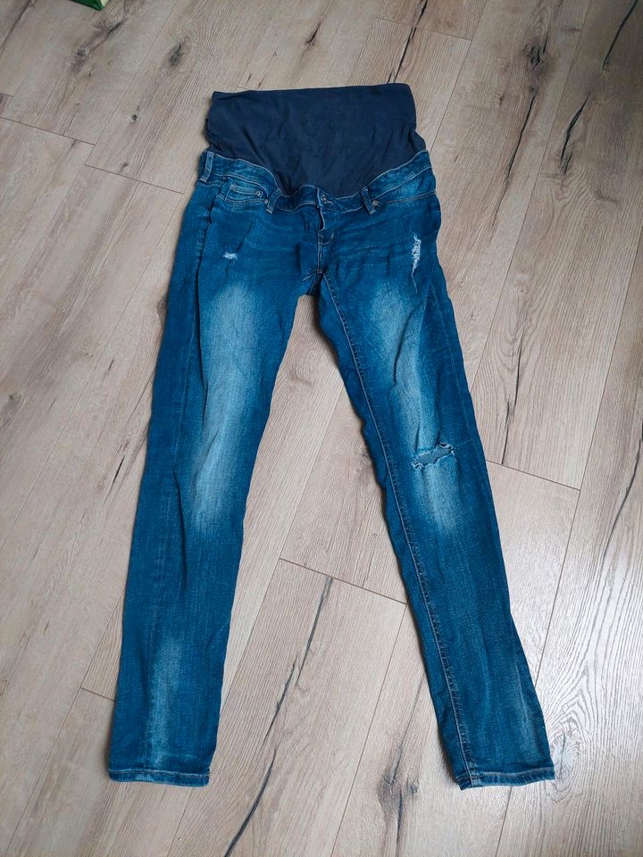 Umstandsjeans Gr 44 von H&M in Zachenberg