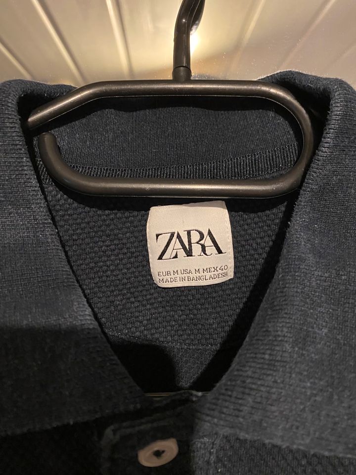 Poloshirt Zara weiß/blau/rot - M in Stuttgart