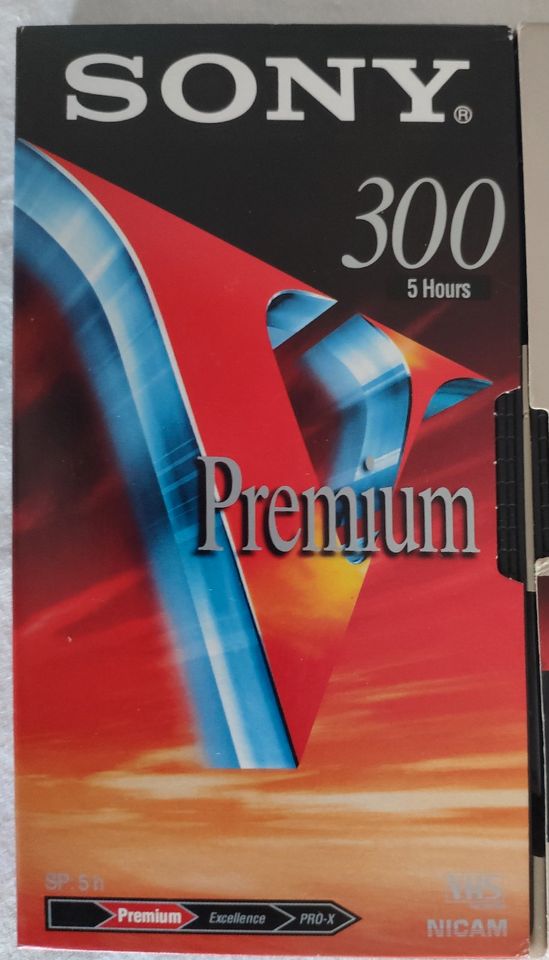 3 VHS Kassetten, bekannte Marken E240, E300, kostenloser Versand. in Bremen