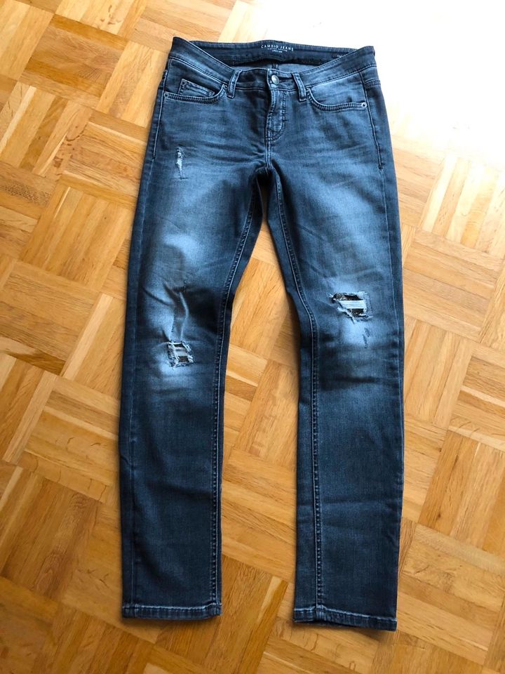 Cambio Jeans mit Glitter in Düsseldorf