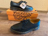 Dr Martens Original black ungetragen Gr. 40 Oxford Niedersachsen - Großefehn Vorschau