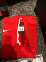Nike Kapuzen Pullover zu verkaufen Niedersachsen - Oyten Vorschau
