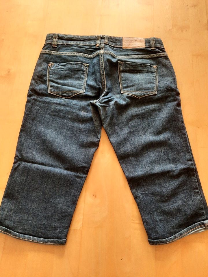 Schöne 3/4 Jeans-Hose zu verkaufen in Würzburg