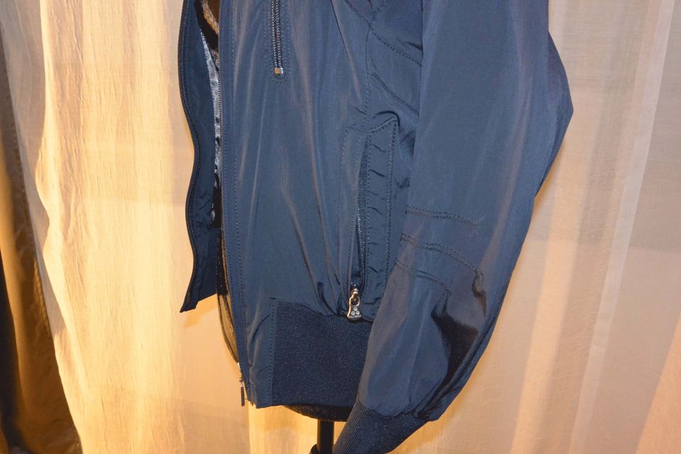 NEU m. Etikett Peuterey Jacke Blouson, navy marine, Gr.M, NP 295€ in Wiesbaden