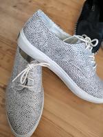 Verkaufe neue Bugatti Schuhe Gr 39 Niedersachsen - Bad Pyrmont Vorschau