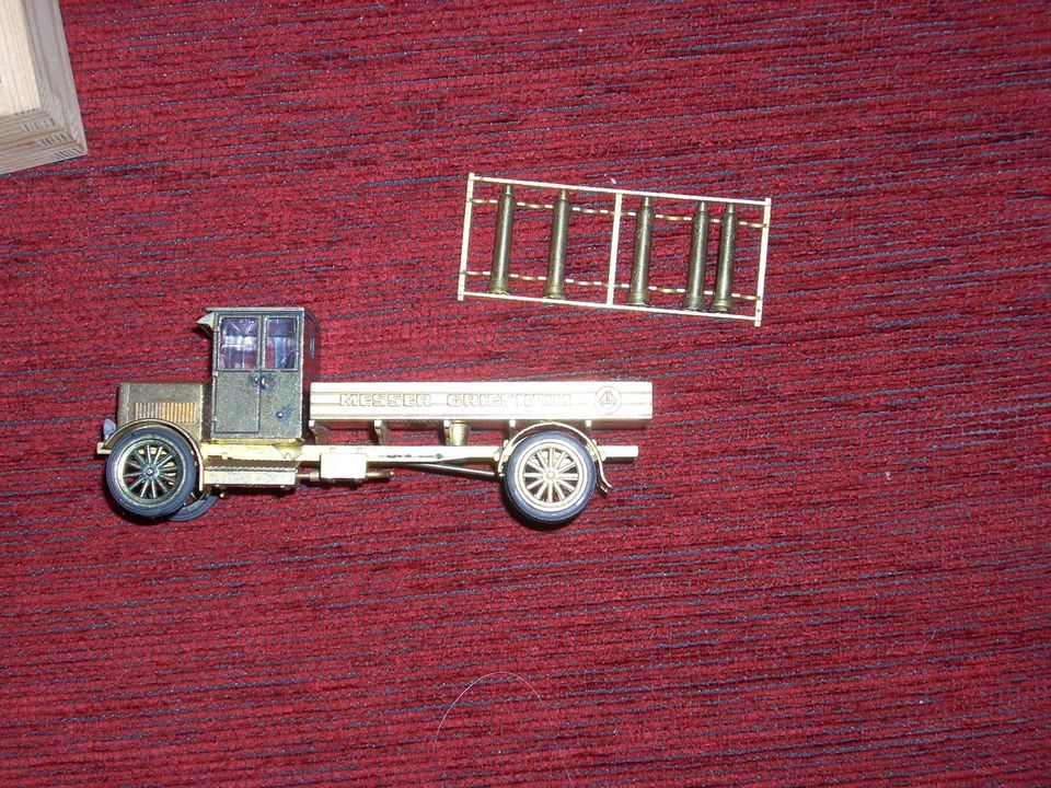 Messer Griesheim Pritschenwagen Model 1032 Jubiläum 1:50 Conrad in Krefeld