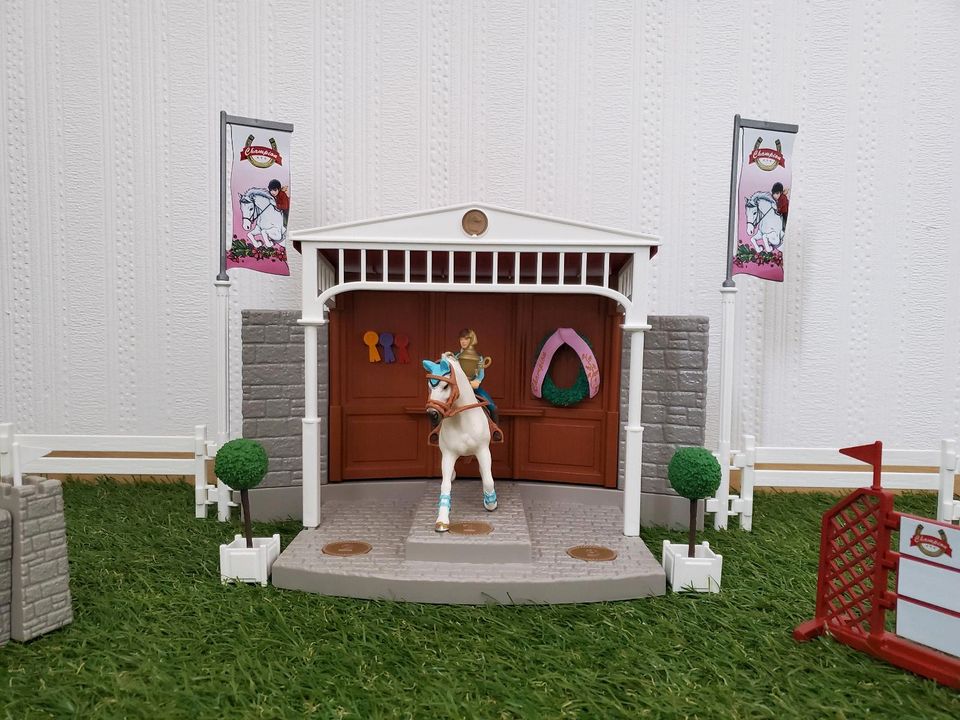 Schleich Horse Club/ Großes Reitturnier mit Pferden 42338 in Wasenbach