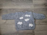NEU Zara Pullover, Größe 74, 6-9 Monate, grau mit Wolken Hessen - Freigericht Vorschau
