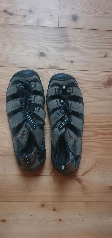 KEEN Sandale EU 42.5  US 9.5  UK 8.5 in Halle