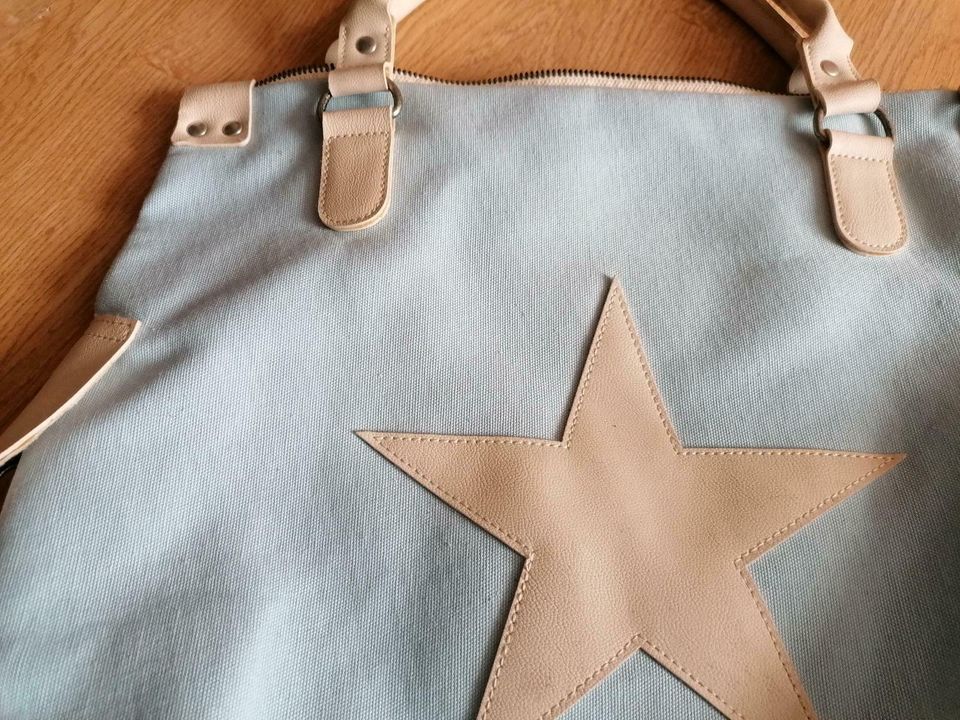 Handtasche Shoppingbag hellblau NEU in Wohlenhagen