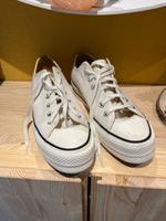 Converse Plateau Schuhe Größe 41 Brandenburg - Zossen-Wünsdorf Vorschau