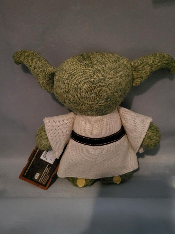 Yoda Star Wars Walt Disney World Kuscheltier Puppe in Bergkamen